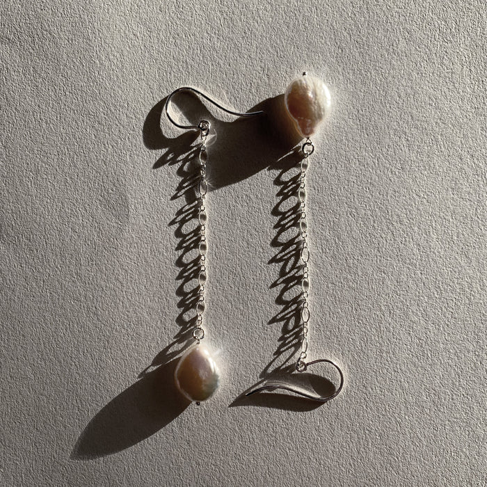 Milky Chain Earrings (Silver)